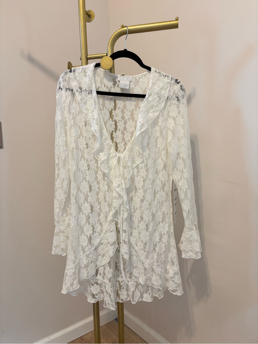 Lace Ruffle V-Neck Long Sleeve Top - White